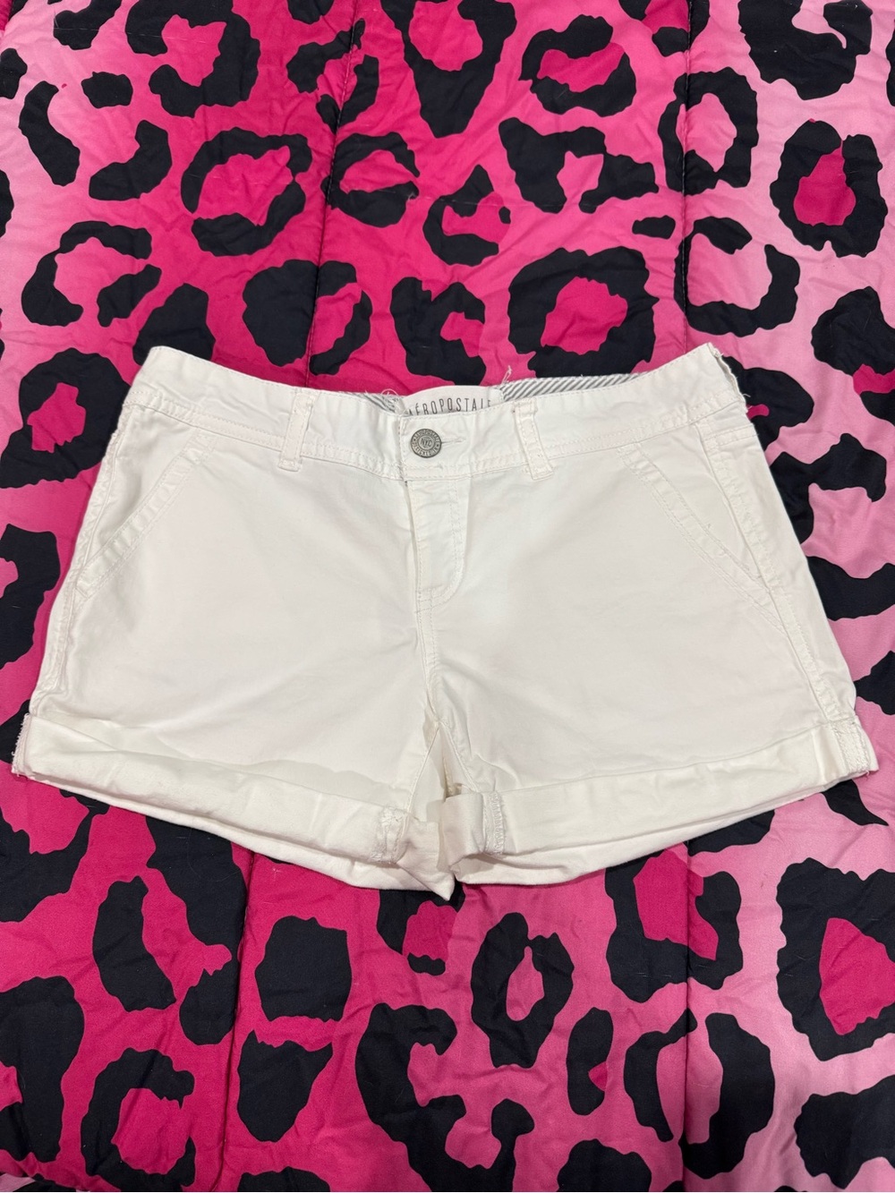 Aeropostale White Rolled-Hem Women's Shorts